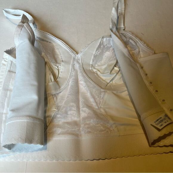 Vintage 1950's Bra Shapewear Cleopatra Goddess White NWOT 42B - Picture 9 of 9